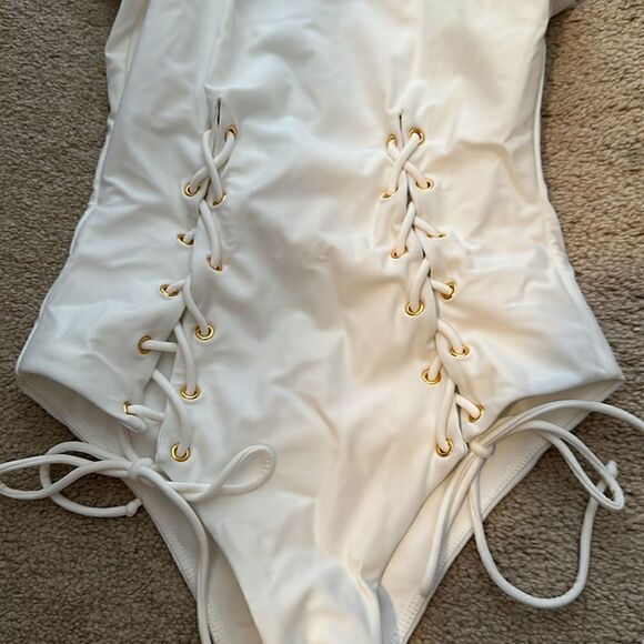 NWT Camilla Coelho One Piece XXS white - Picture 3 of 5